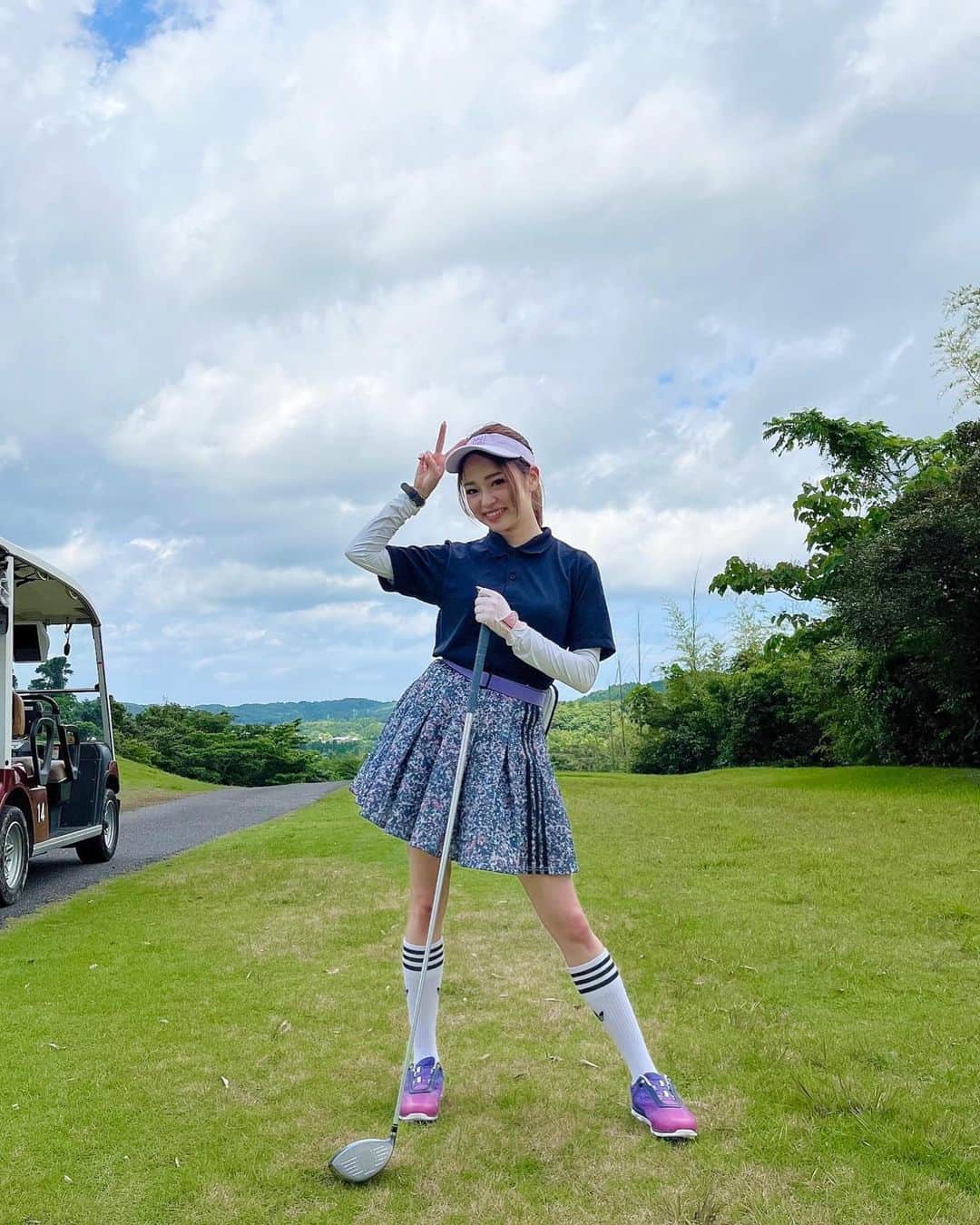 KEIのインスタグラム：「楽しすぎたしスコアも良かったから もうとんでもなくハッピー✌️💕  #ゴルフ女子」
