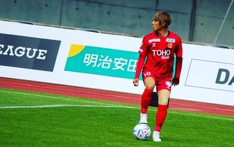 森晃太さんのインスタグラム写真 - (森晃太Instagram)「今日で25歳になりました。お祝いのメッセージくれた方々ありがとうございます🙇‍♂️ 色々と考えさせられる年齢になりましたが、今を大切にして日々精進して頑張ります💪これからも応援よろしくお願いします💪🙇‍♂️ #福島ユナイテッド #10」6月13日 19時15分 - kota.mori