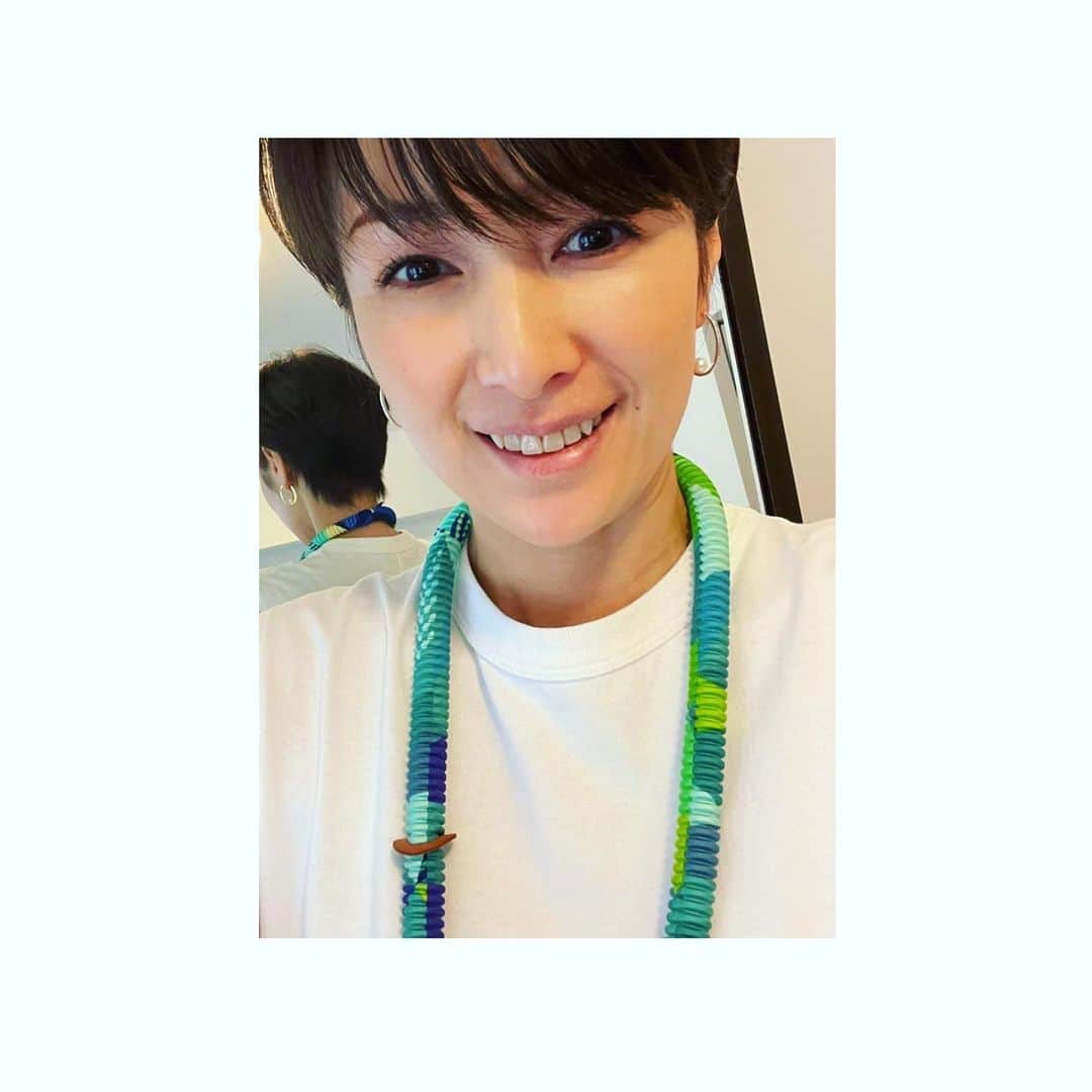吉瀬美智子さんのインスタグラム写真 - (吉瀬美智子Instagram)「おはようございます！ ネックレスが子供のポップチューブみたい🤣」6月14日 8時23分 - michikokichise