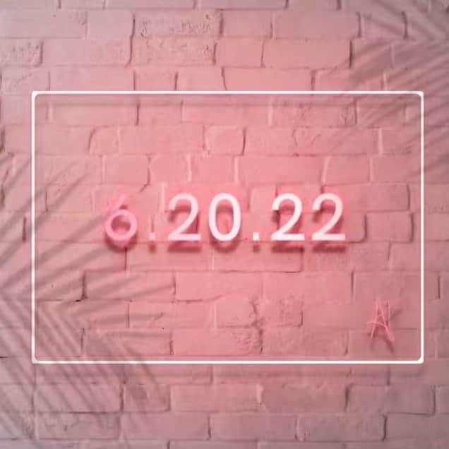 のインスタグラム：「You asked, we listened. Autumn x Five restock coming 6.20.22. Your favorite products in new colors! 💕」