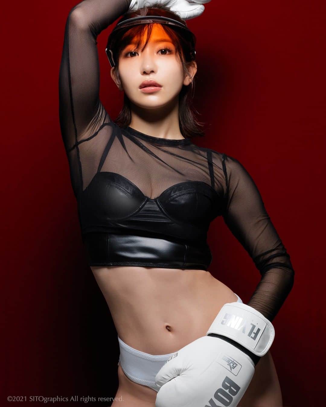 シト山口のインスタグラム：「衝撃のCocoちゃん写真集①！ 20日の第②巻予約と共に2,200円に値上げを予定しております。 購入予定の方はお急ぎください🙇‍♂️  model @coco_coco000  direction @yossy.gram  hair&make @hasegawashinya  photo @sito_yamaguchi」