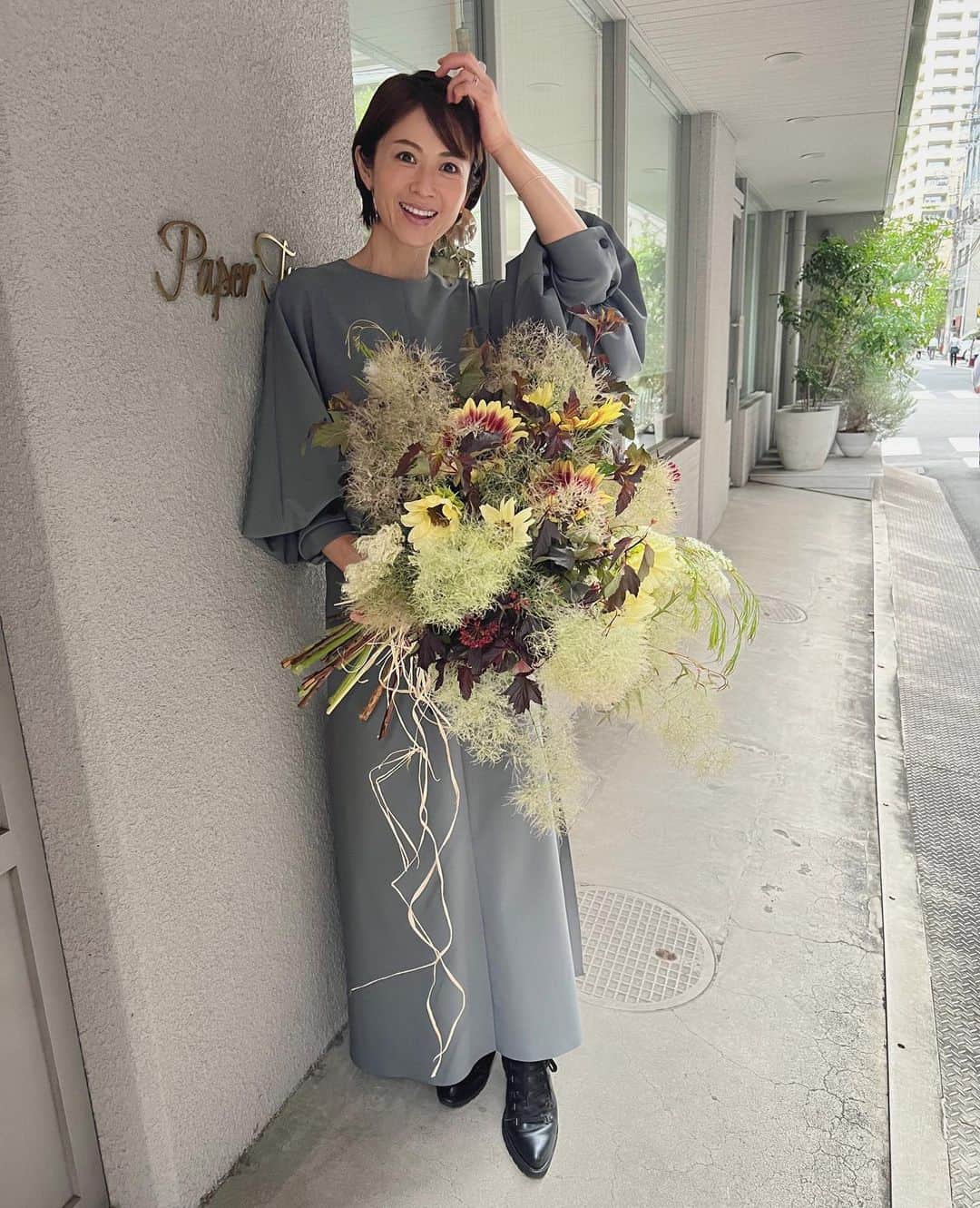 畑野ひろ子のインスタグラム：「今日の　#ootd  @hyke_official のワンピース 前髪が、、、😂 早く前髪伸びないかな😅」