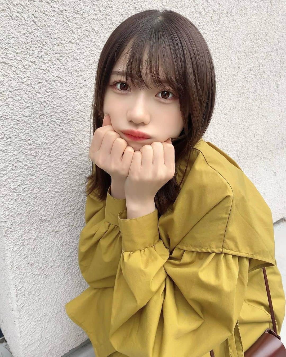 鳴海寿莉亜さんのインスタグラム写真 - (鳴海寿莉亜Instagram)「☻☺︎☻☺︎🌼 この日はなんかお顔がバブみ強い？でした👶🏻 #彼女とデートなう 的な？ ・ ・ ・ 「おかえりー！」とか「待ってたよー！」とか 温かい言葉がすっごく嬉しかったですありがとう。、😭❕ ・ ・ ・ ・ ・  #下北沢 #reload #日常 #他撮り #セミロング #ブラウンカラー #フォローミー #simokitazawa #daily #cute #hair #girl #instafollow #ootd #followme #qhoto #japanese #instagood #좋아요그램 #셀카그램 #좋아요반사  #팔로우 #맞팔 #소통 #좋아요 #셀카  #팔로우미 #전신 #귀여워」6月14日 20時43分 - juria_narumi.official