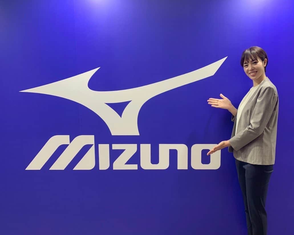 のインスタグラム：「・ 先日いつもお世話になっているMIZUNOさんの展示会に行ってきました‼︎ ・ デザインはもちろんですが、性能にも力を入れてくれているので、アスリートだけに限らず幅広い人達の力が発揮できるアイテムが揃っていました😆🙌✨ ・ ・ #ミズノ #ミズノ展示会」