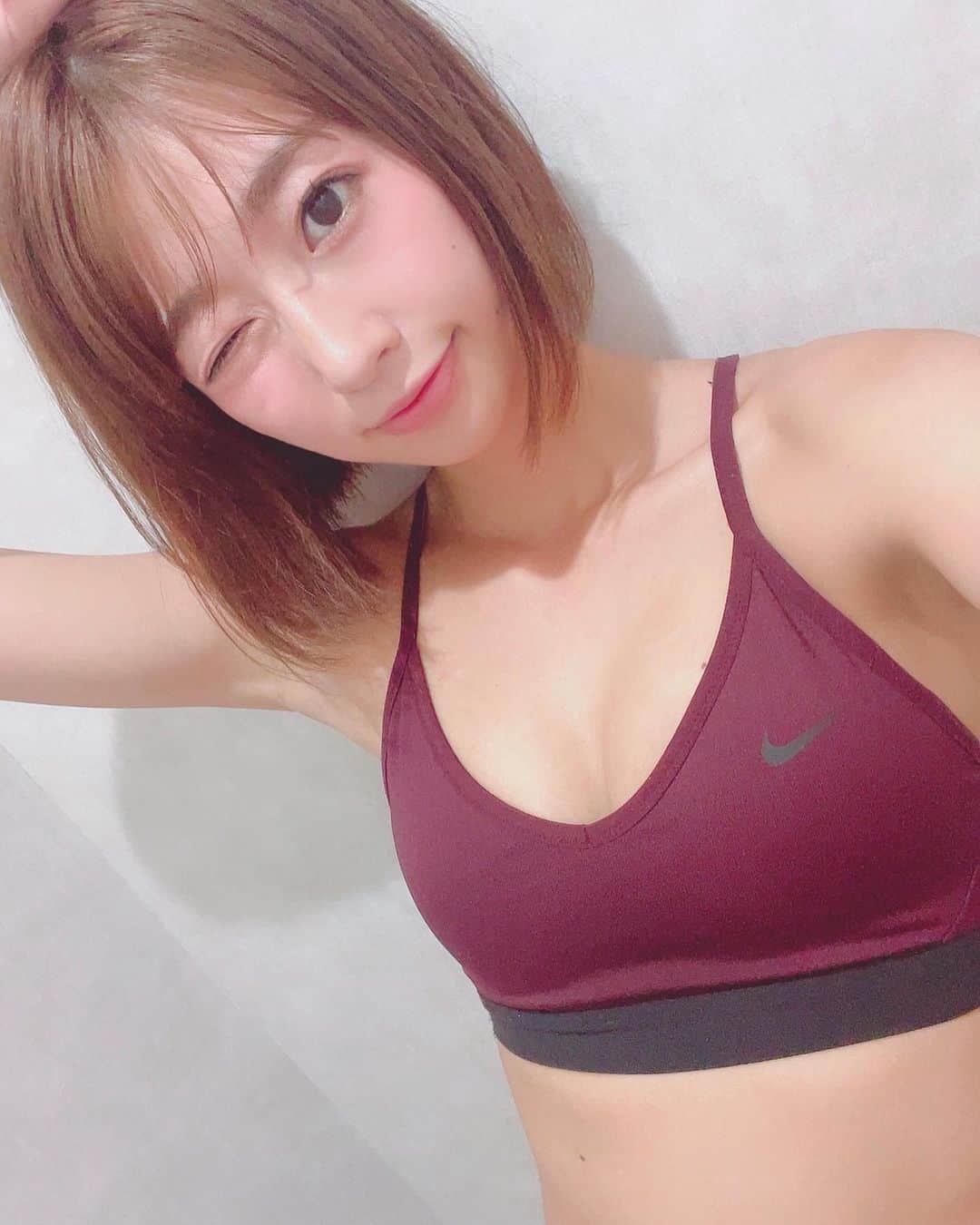 のインスタグラム：「🔥🔥🔥  アクション稽古をしました✨  楽しかった〜！ もっと早く動けるようになりたい😊✨  蹴りなどの基礎練から 結構体感使います🤭🔥 いい汗かいてきました！  @bondsgym_official   #GYM #training #action  #アクション　#稽古」