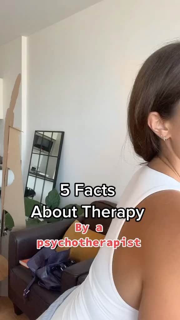 スティナ・サンダースのインスタグラム：「5 facts about #therapy 🧠」