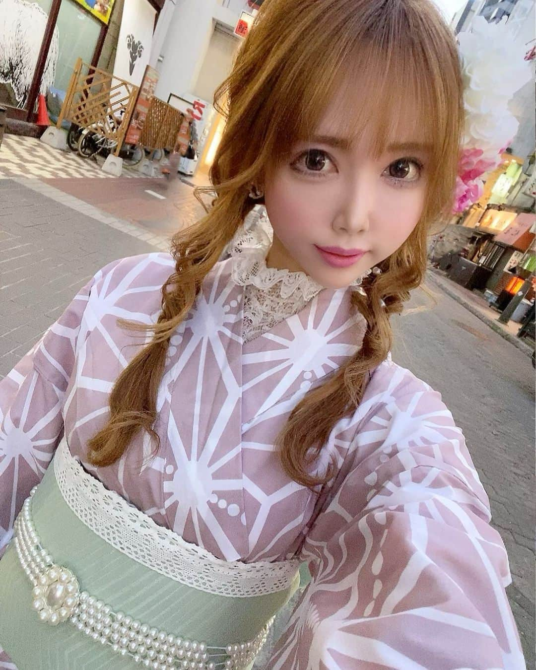 北山美奈さんのインスタグラム写真 - (北山美奈Instagram)「3年ぶりに浴衣着れて嬉しかった💓 今日も新しいやつ着ます⭐︎ 見にきて欲しい🥺🥺  #すすきの#お祭り #浴衣#浴衣女子 #浴衣美人 #浴衣ヘアアレンジ #浴衣ヘア #おさげ #三つ編みアレンジ #おさげアレンジ #ヘアメ #ラピュタ #キャバ嬢 #ニュークラブ」6月15日 12時58分 - rin_minakitayama