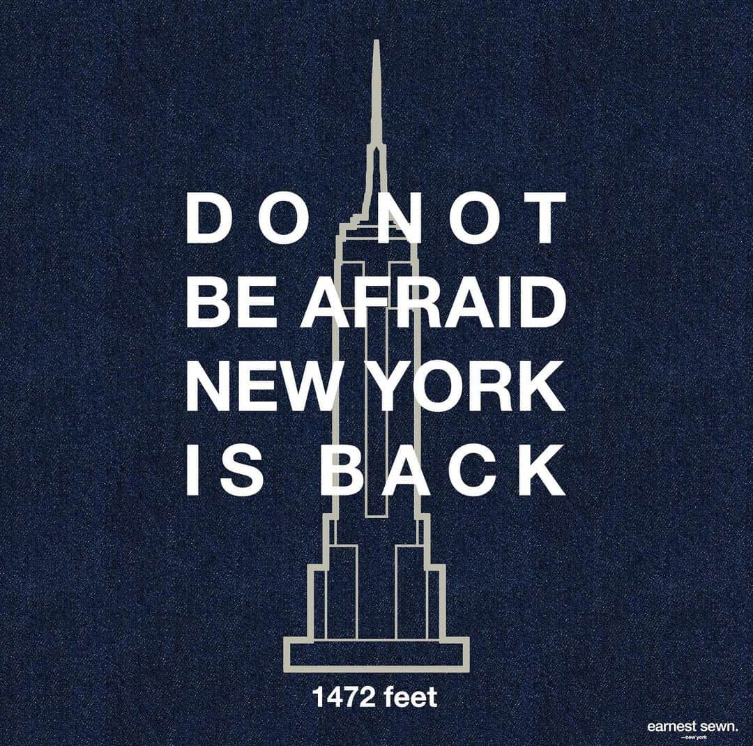 アーネストソーンのインスタグラム：「Don’t be afraid, we are back! 🗽👀😎  . . .  #earnestsewn #esny #nyc #newyork #newyorkcity #newyorker #mood #coffee #goodmood #happy #love #tbt #brooklyn #empirestatebuilding #empirestate #chryslerbuilding #denim #denimjacket #denimstyle #denimlovers #denimhead #forever」