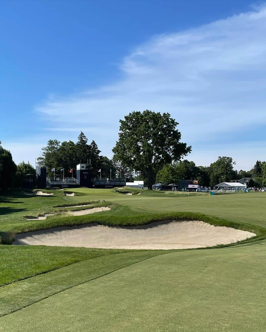 マーク・リーシュマンのインスタグラム：「The Country Club at Brookline is looking amazing for the @usopengolf Excited to get started Thursday morning!!」