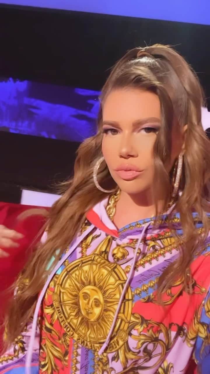 のインスタグラム：「TV life 🎬🎥😘 What’s ya fave episode of @ridiculousness ?」