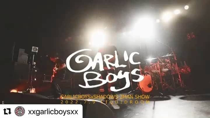 Larry のインスタグラム：「先日のリキッドルームでのライブの模様を少々  #Repost @xxgarlicboysxx with @use.repost ・・・ Digest Movie🎥  2022.07.09 Sat GARLICBOYS × SHADOWS 2Man Show  at 恵比寿LIQUIDROOM  🎥 @bucchi_from_fotom  #garlicboys」