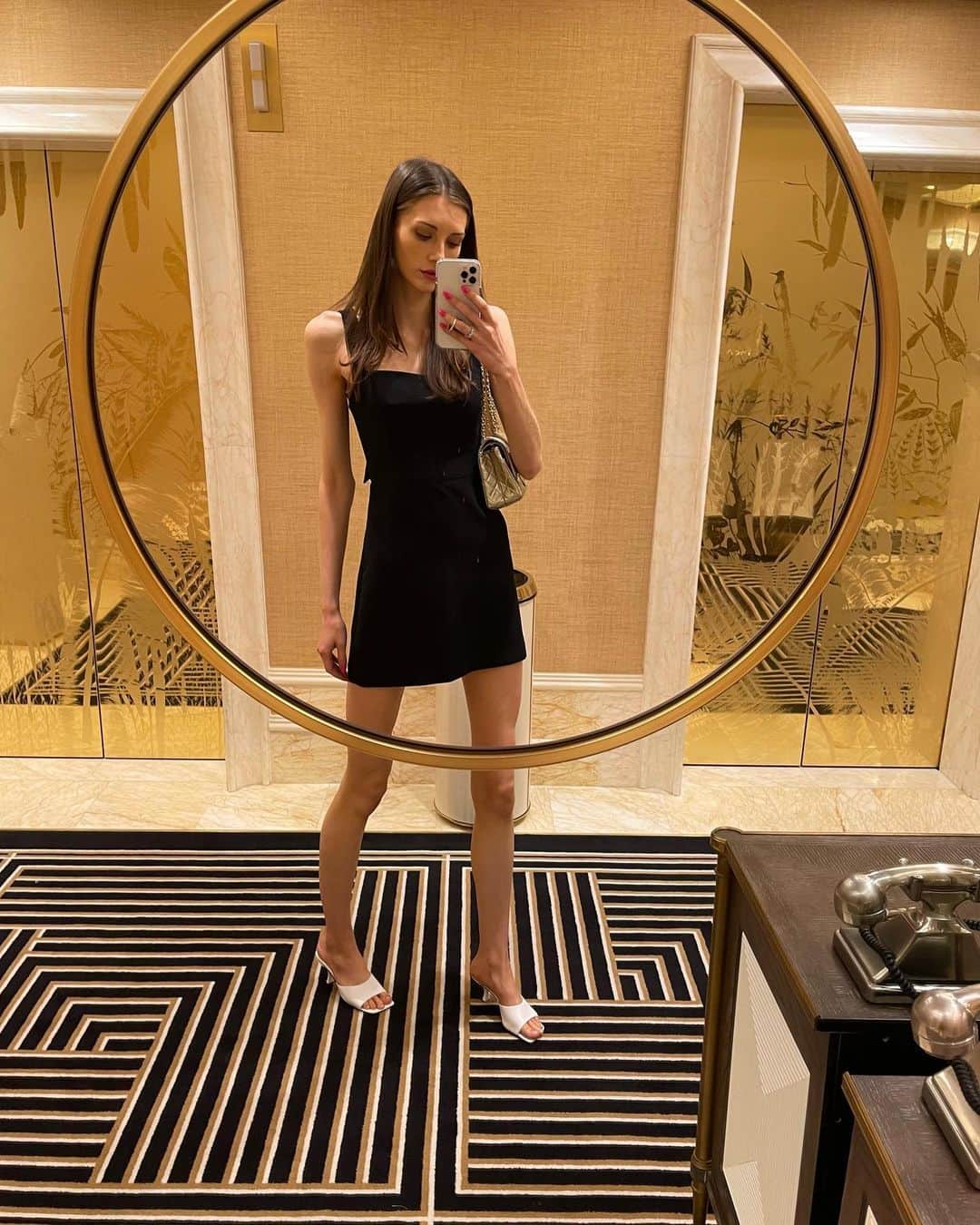 ジャーダン・ミラーのインスタグラム：「Low 🔑」