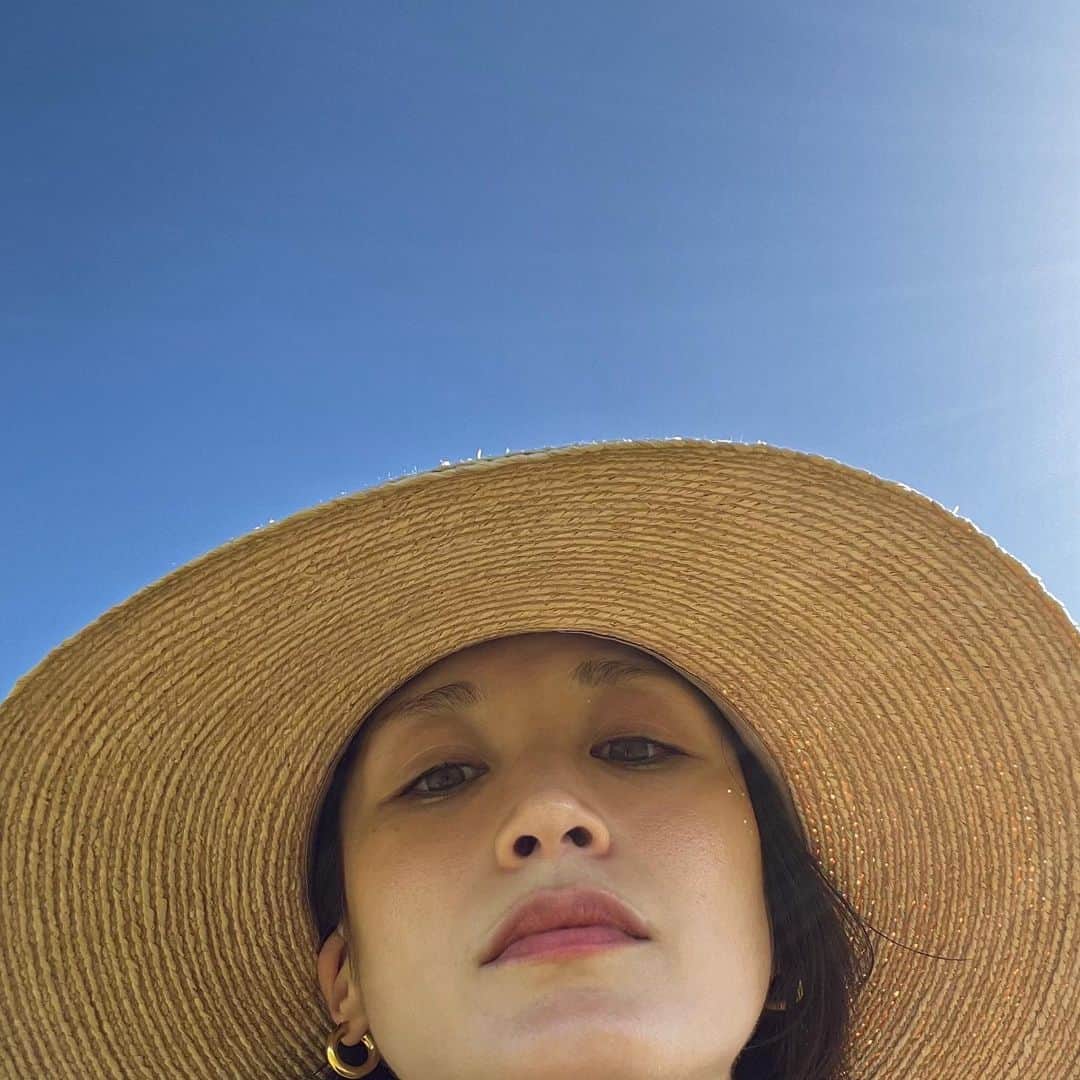 のインスタグラム：「☀️👒💙」