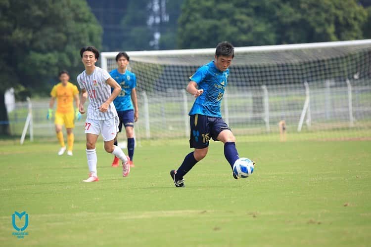 のインスタグラム：「暑い中沢山の応援ありがとうございました！ 試合も勝って、娘が産まれたのでチームメイトにゆりかごもしてもらいました🙌🙌🙌 まだまだ試合は続きますがチーム一丸となって昇格目指して頑張ります🔥🔥 #ヴェロスクロノス都農」