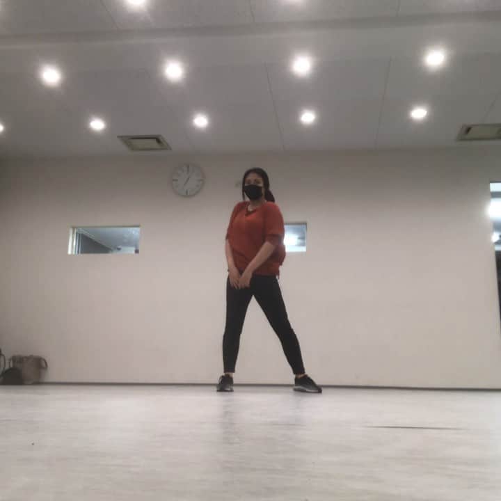 のインスタグラム：「7月の振り付け(^^) Rockabye  #rockabye #cleanbandit  #girl #ダンス #dance #dancer #セクシー #ボディラン #女子力up #sexygirl #sexy #脚 #自分磨き #バランス #体幹　 #selfie #happy #instagood #style #l4l #ff」