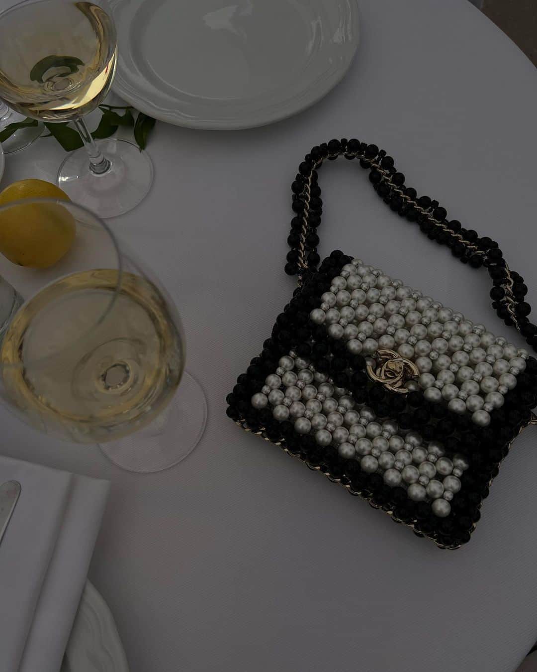 ペニーレ・タイスベックのインスタグラム：「Paris pit stop 🍸」