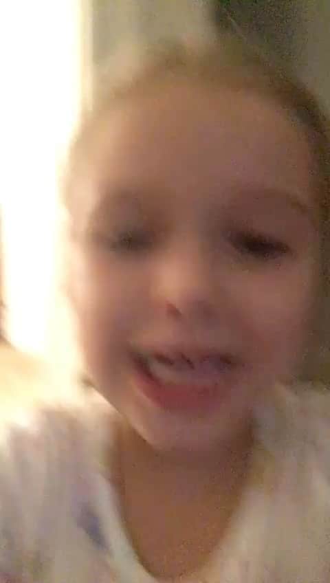 クルース・デイヴィッド・ベッカムのインスタグラム：「🤣🤣 love you harper xx」