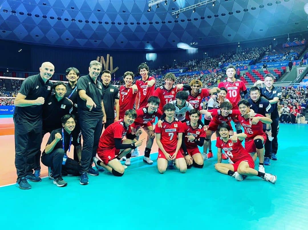 山内晶大のインスタグラム：「. . . VNL Japan round🇯🇵 . . ➡️Next final round Italia🇮🇹 . . . #VNL #Japan #Osaka」