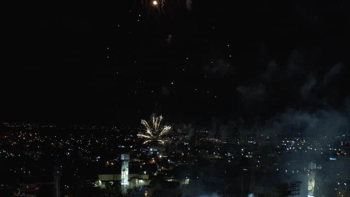 ヤンデルのインスタグラム：「Santo Domingo 🇩🇴❤️‍🔥 Mucho respeto y cariño! 👽👽」