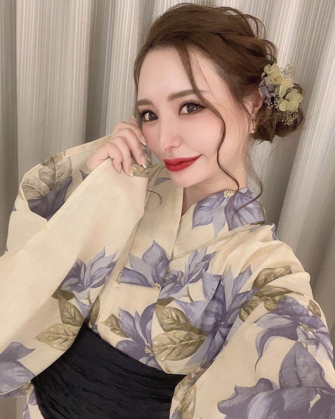 斉藤絢女のインスタグラム：「浴衣着たぞっっ  #浴衣#浴衣女子」