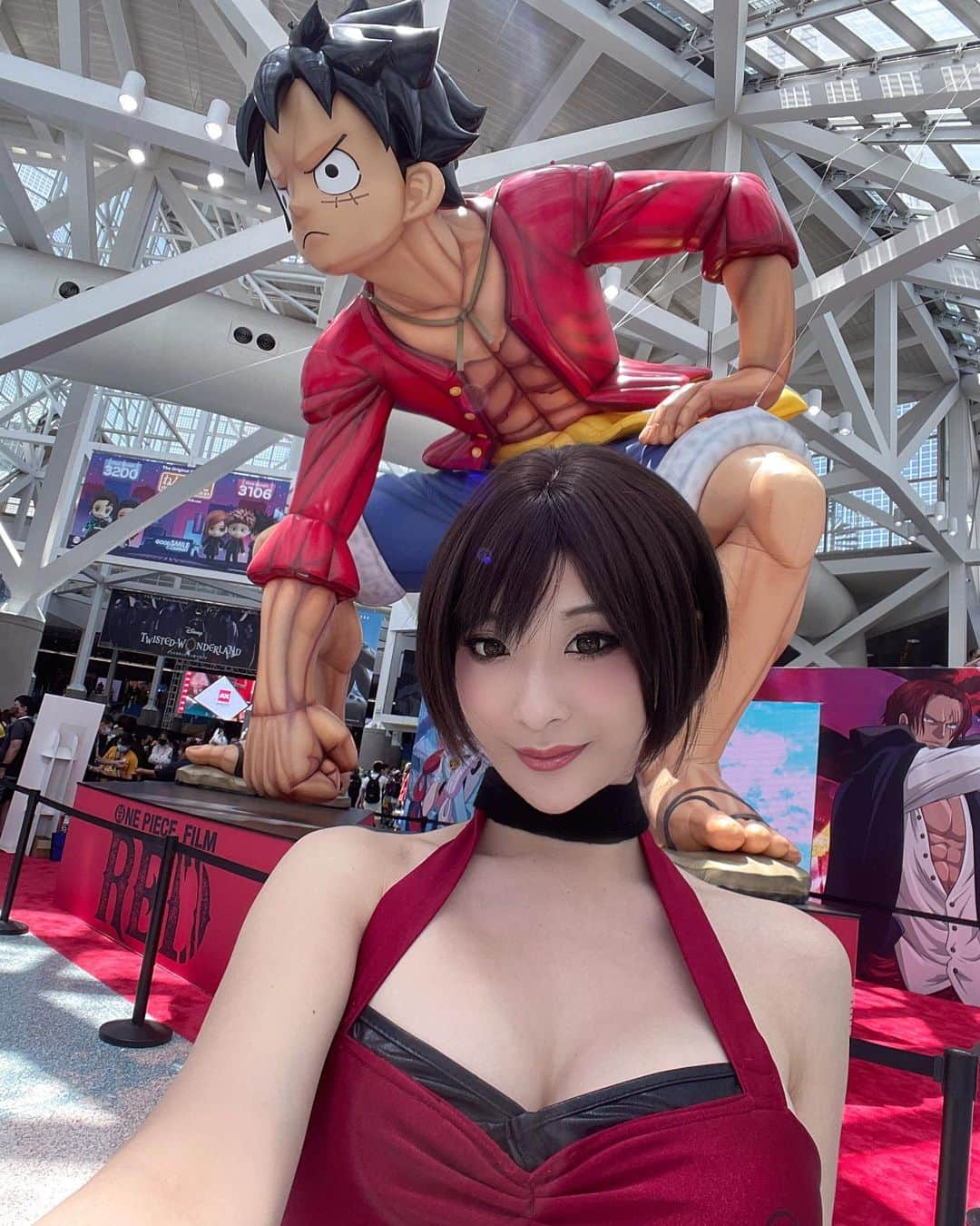 王子妃さんのインスタグラム写真 - (王子妃Instagram)「AX Selfie with the best boy!  #animeexpo #animeexpo2022 #ax2022 #losangeles #gravure #japanesefood #asianwoman #leotard #gravure #asiangirl #instagood #instaselfie #modelsofinstagram #chinesedress #residentevil #kawaiigirl #グラビア #cosplay #cosplaygirl #asianpinup #グラビア #グラドル #adawong #residentevilcosplay #adawongcosplay」7月11日 18時13分 - fay198978