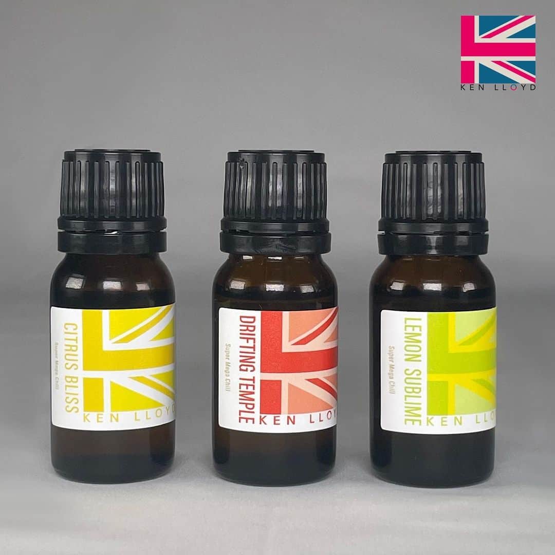 ケン・ロイドのインスタグラム：「KL Summer 2022 Item 3 - KL Essential Oil Set 2 On sale July 12th 19:00pm～ (Jpn time)  前回、約1時間でソールドアウトとなったエッセンシャルオイルセットの第2弾が登場！ 今回は暑い夏を乗り切るためにぴったりな柑橘系の香りを中心に、すっきり爽やかな組み合わせにしました。夏Super Mega ChillモードをOn！  A follow up to our extremely popular Essential Oil Set 1. In Set 2, we bring you “Drifting Temple”, “Lemon Sublime” and “Citrus Bliss” to turn your summer Super Mega Chill on!  https://ken-lloyd.store/ja https://ken-lloyd.store/」