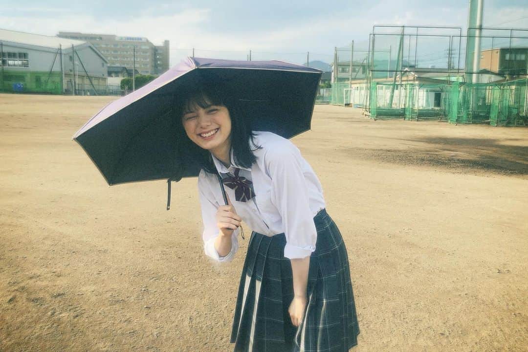 のインスタグラム：「高校野球ショートドラマ「ふたりの背番号４」に、茂木麻友役で出演します☺︎ ABC テレビ(関西)にて、２０２２年８月６日（土）放送スタートです！ 全国高校野球選手権大会中継、試合と試合の間に放送されます、  放送後、TVer/GYAO! にて、8月31 日（水）まで見逃し配信もあるので、ぜひご覧下さい～！」