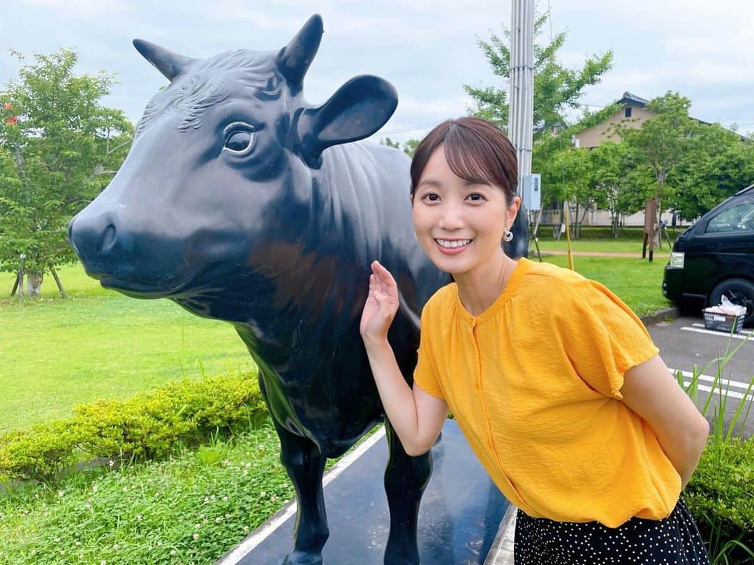 セントフォースさんのインスタグラム写真 - (セントフォースInstagram)「. こんばんは、小野彩香です！  故郷である宮崎で旅ロケをしました！ 相変わらず時間がゆったりと流れていて、心が穏やかになりました🍃 宮崎牛と記念撮影📸  番組はYouTubeでも公開中です。 https://youtu.be/k4S93inkZsk  みなさんにもぜひ、宮崎を旅行地の候補に入れていただけたら嬉しいです☺️  #小野彩香 (@onoayaka_official ) #宮崎エール旅  #宮崎県」7月11日 19時18分 - centforce.official