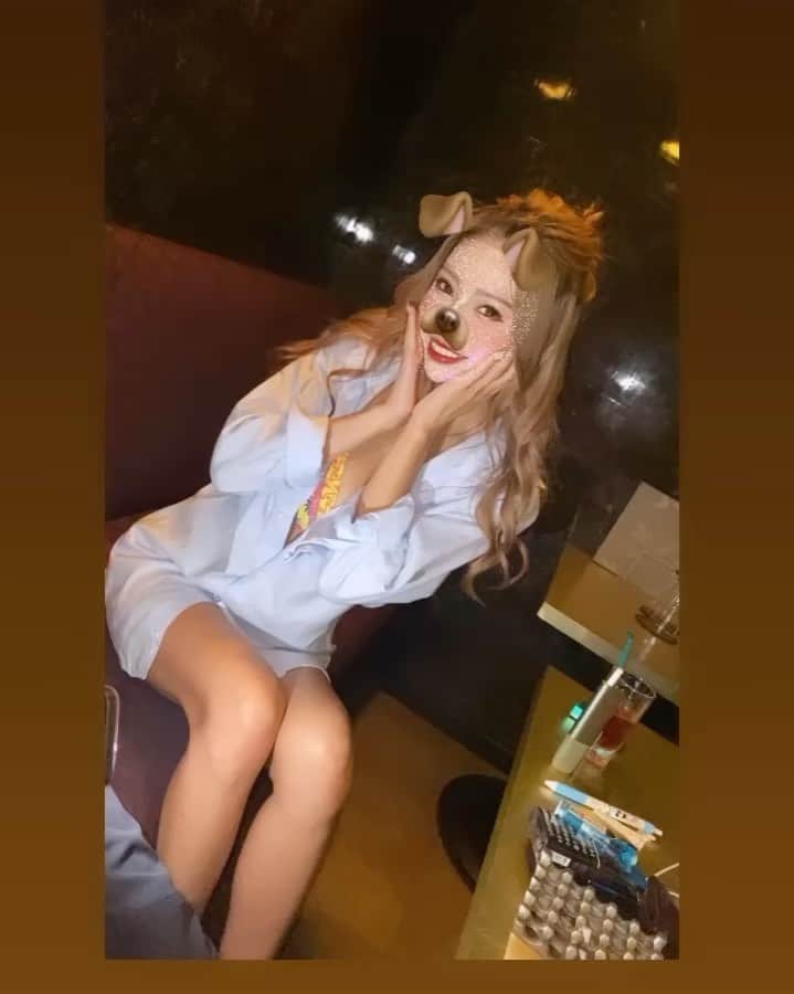あゆかのインスタグラム：「ワイシャツ水着イベント👙 ありがとうございました♡  .  .  #千葉キャバクラ#千葉富士見キャバ嬢#千葉富士見町キャバ嬢#千葉富士見キャバクラ#arドレス#ジュエルズドレス#千葉#ファッション好きな人と繋がりたい#ヘアメイク#お家スタイル#息してる？#followｍe4 #follow4like#followtrain  .  .」