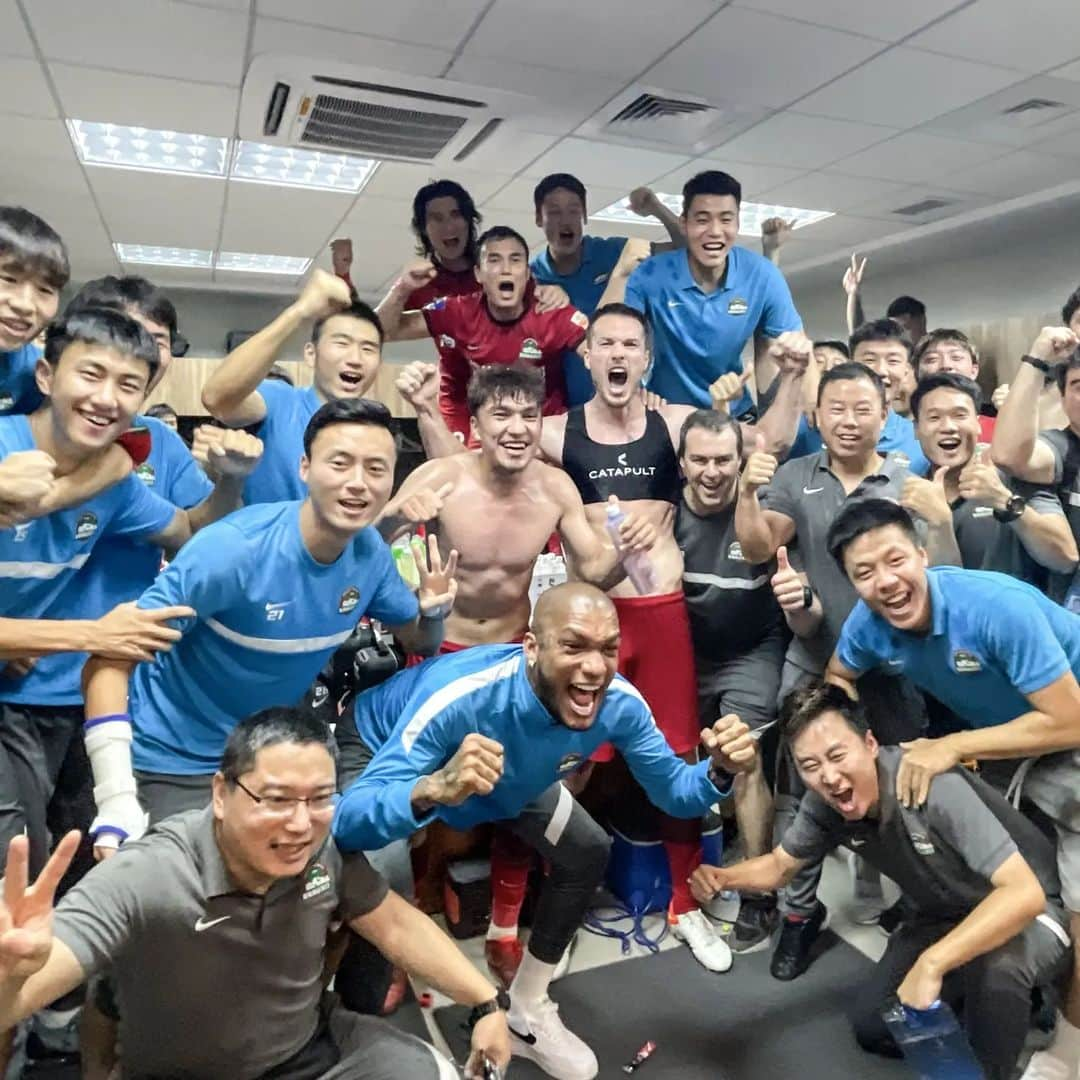 トニ・シュニッチさんのインスタグラム写真 - (トニ・シュニッチInstagram)「What an amazing first part of the season  10 games ,7wins,2draws and only one lost game vs last year champion  Best start in the history of the club and for the end a big 6 : 2 win today  Now it is time to take some well deserved rest 💪💪💪」7月12日 0時03分 - sunkicaa