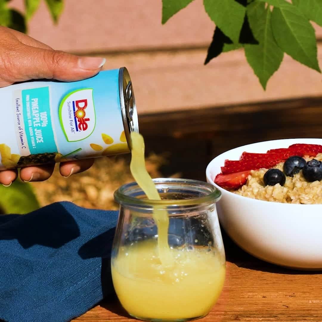 Dole Packaged Foods（ドール）のインスタグラム：「Our 100% Pineapple Juice can take you from sleepyhead to spark plug. It’s the perfect breakfast beverage packed with vitamin C!」