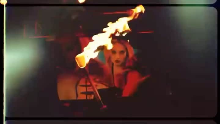 コリィ・テイラーのインスタグラム：「Hey Vegas - my HOT firebending wife @aliciataylor and the @cherrybombsofficial perform a hometown show this Wednesday night at @theusualplacelv!! Click the link in my bio to get your tickets.」