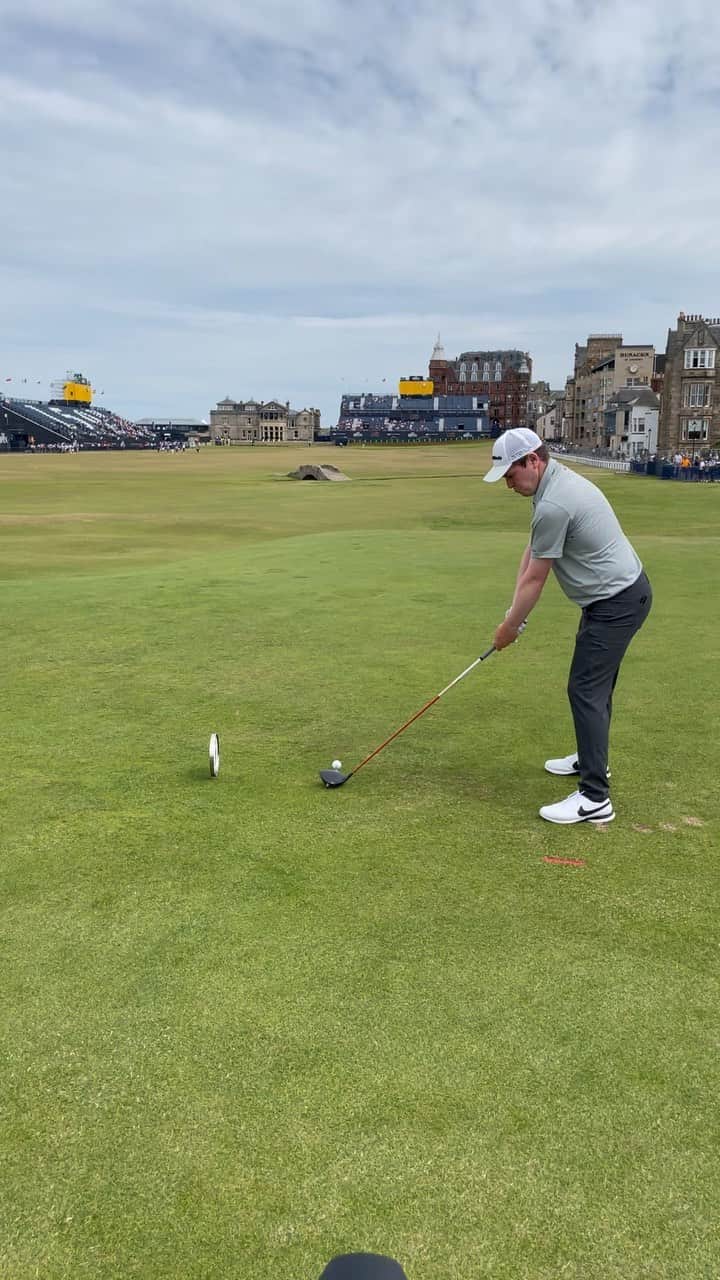 ロバート・マッキンタイアのインスタグラム：「🏌️‍♂️ @theopen」