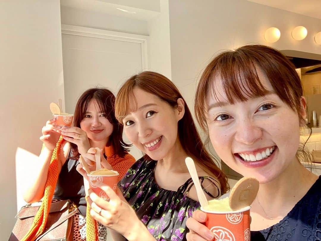 小野澤玲奈さんのインスタグラム写真 - (小野澤玲奈Instagram)「この前の私たち😊  後輩ちゃん、というより友達？  夏のアイス最高だったね🍨✨  #アイス #ずんだ  #ワンピース #🍇 #msgm  #なんの話したかあんまり覚えてない  #会えただけで嬉しい💓 #とり色白 #やまだの手🥐」7月12日 9時23分 - reina.onozawa