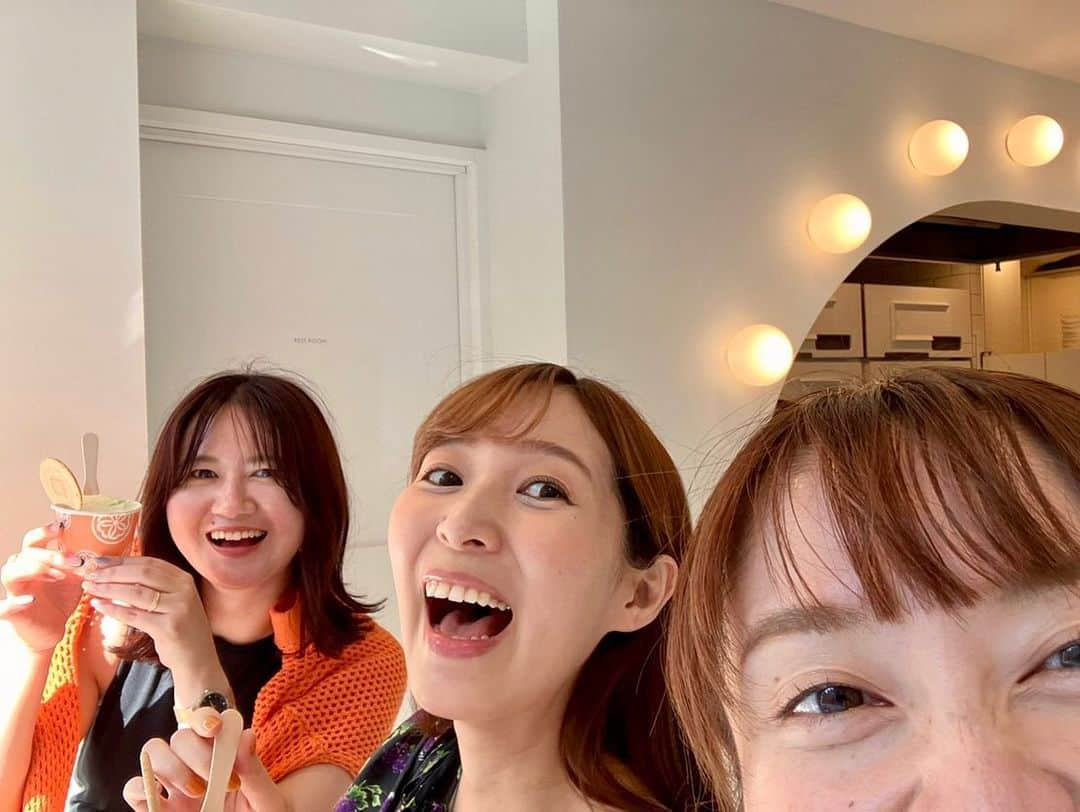 小野澤玲奈さんのインスタグラム写真 - (小野澤玲奈Instagram)「この前の私たち😊  後輩ちゃん、というより友達？  夏のアイス最高だったね🍨✨  #アイス #ずんだ  #ワンピース #🍇 #msgm  #なんの話したかあんまり覚えてない  #会えただけで嬉しい💓 #とり色白 #やまだの手🥐」7月12日 9時23分 - reina.onozawa