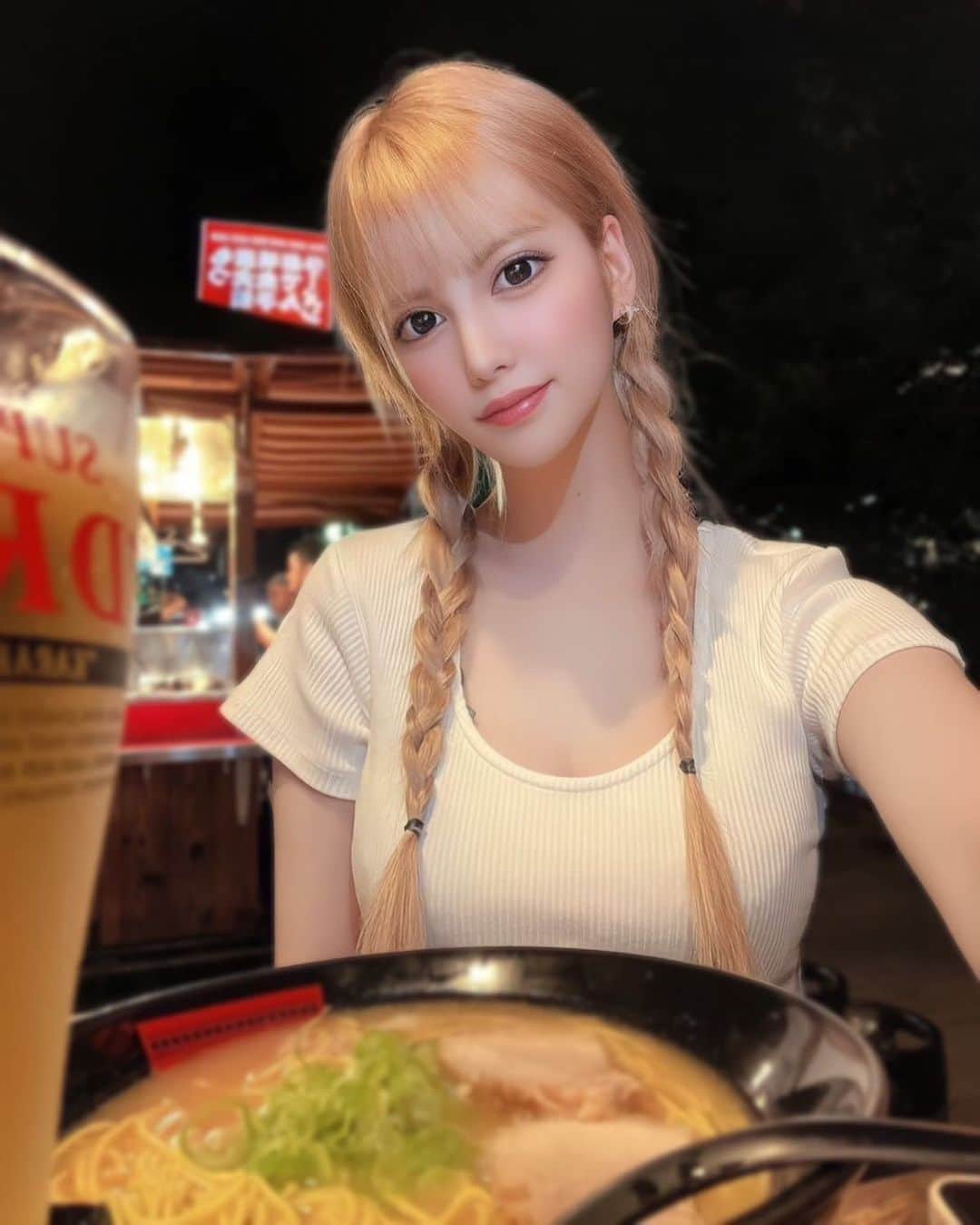 夏目こころのインスタグラム：「ラーメン🍜とビール🍺デブ活🐷」