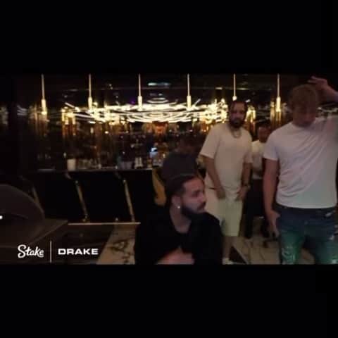 フレンチ・モンタナのインスタグラム：「appreciate that 630k my guy @champagnepapi @stake」