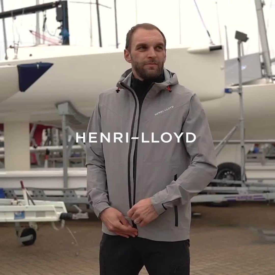 ヘンリロイドのインスタグラム：「Made from surplus fabric, the Pro-Tean Jacket provides ultimate performance with urban style.  Shop at the link in bio 👆  #henrilloyd #waterproof #performancewear」