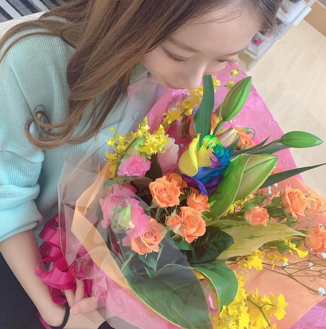 立花みかのインスタグラム：「私土曜日で24歳になるんだって🫡  今年はお祝いしてもらえるのかな～  #likes4like #instagram」
