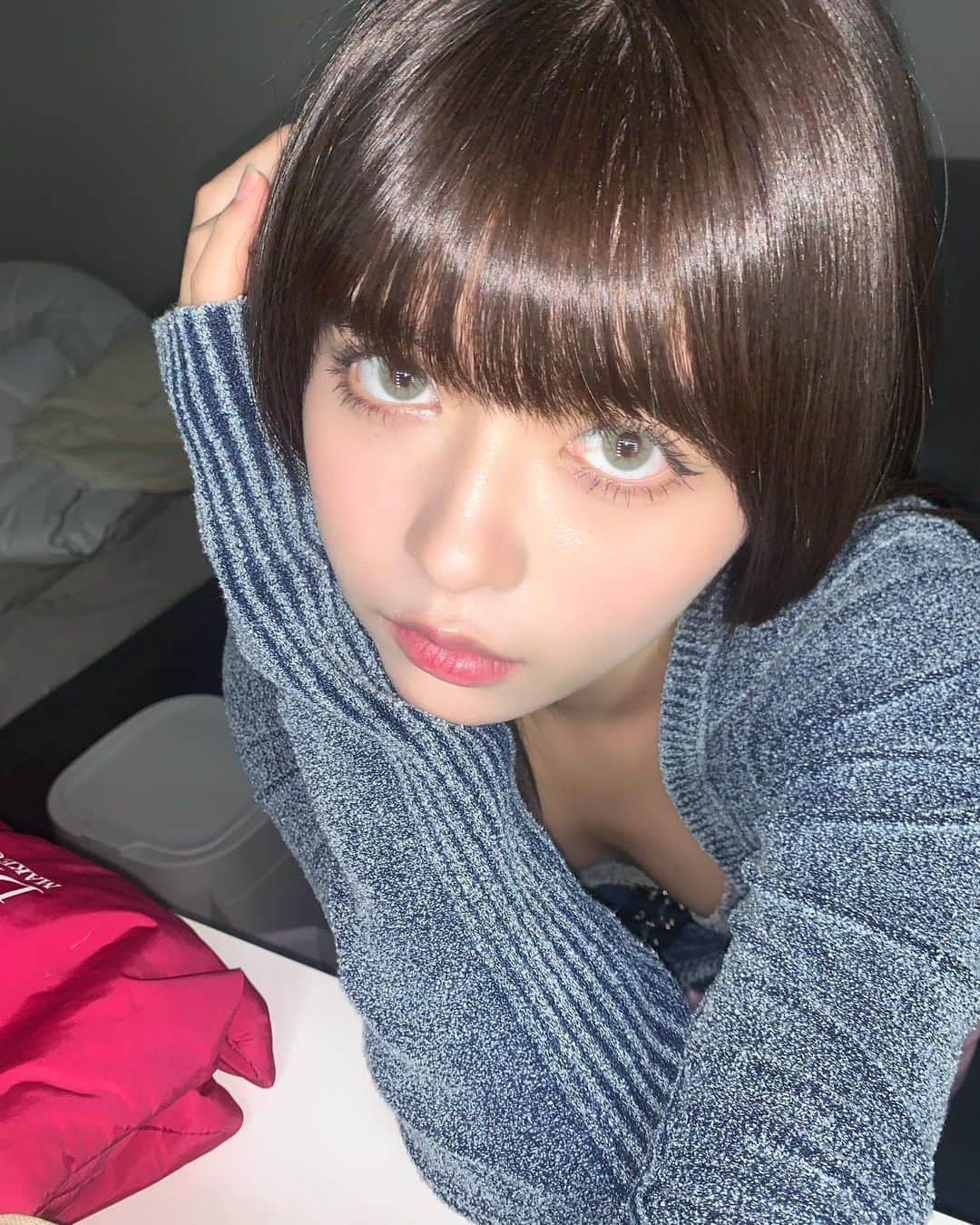 景井ひなのインスタグラム：「_ 今日のTikTokのメイク激盛れした💧」