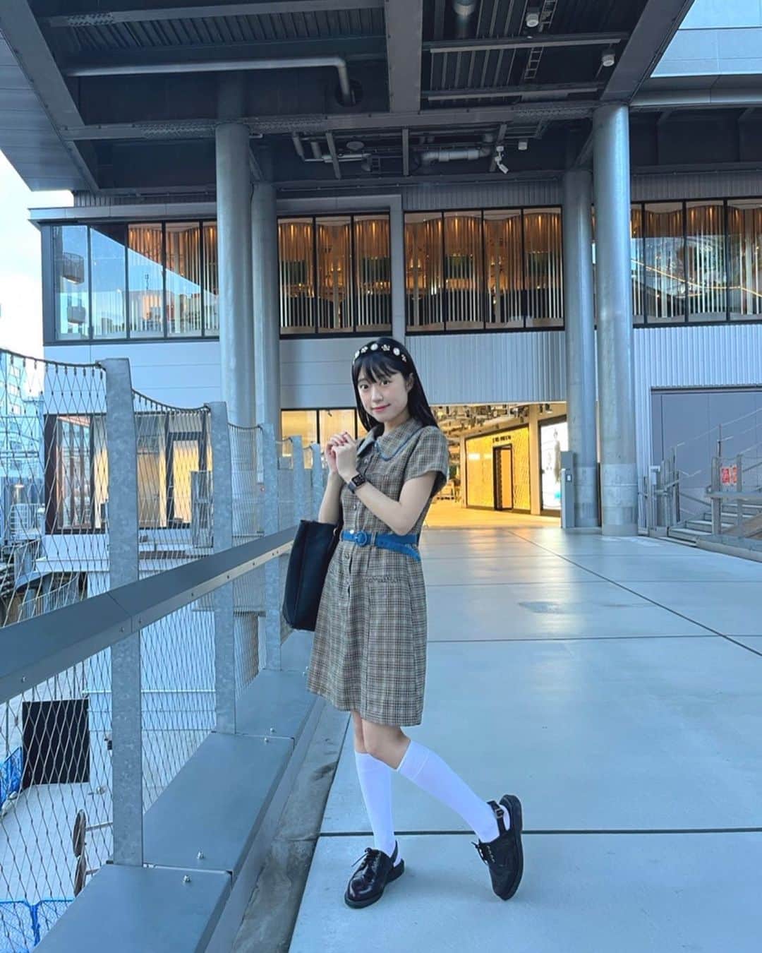 アサヒ（小林あさひ）のインスタグラム：「ベルトの位置ずれてた😵‍💫 前髪伸びるのはやすぎ😵‍💫」
