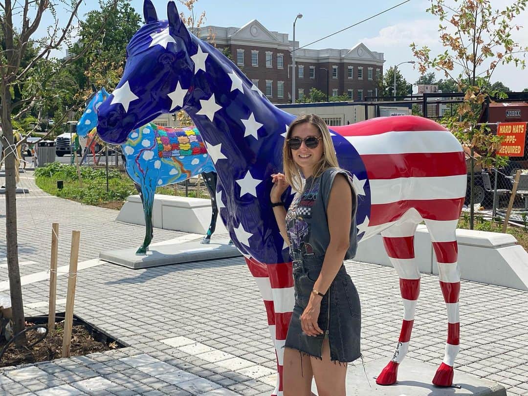 ミカエル・ミシェルのインスタグラム：「One day at Lexington city. 🦄」