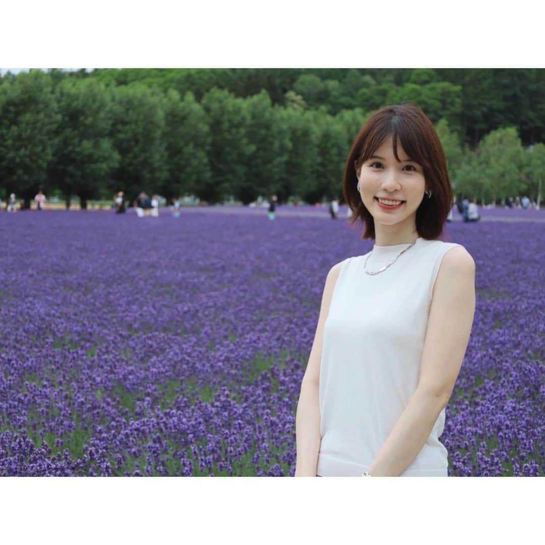 芦崎愛のインスタグラム：「夏の思い出💜  #ラベンダー #ラベンダー畑 #富良野 #北海道」