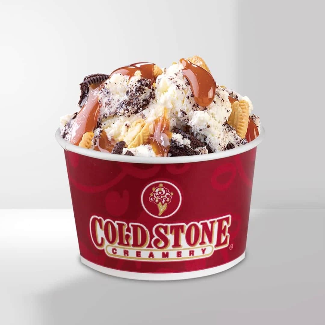 のインスタグラム：「Calling all OREO® fans! Join the party and celebrate the OREO® Cookie turning 110 with our delicious Creations™! 🥳  🌈🍫 OREO® Cookie Confetti & Crème  Filled with OREO® Crème Ice Cream, OREO® Cookies, Rainbow Sprinkles & Fudge  💛🍦 OREO® Cookie Goldmine  OREO® Crème Ice Cream, OREO® Cookies, Golden OREO® Cookies & Caramel ⠀⠀⠀ 🍪🥛 OREO® Overload  Sweet Cream Ice Cream, Chocolate Chips, double the OREO® Cookies & Fudge」