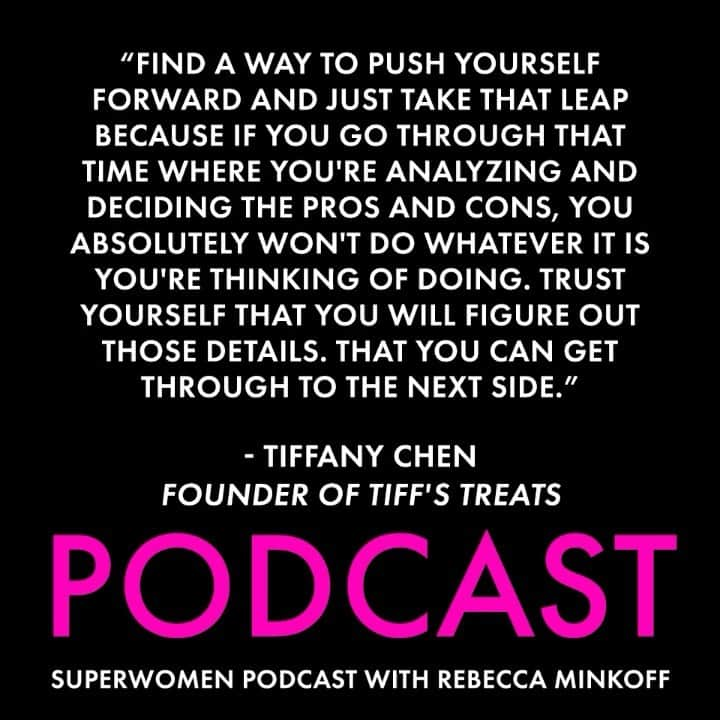 レベッカミンコフのインスタグラム：「Tiffany Chen’s boyfriend-turned business partner-turned husband thought delivering her cookies to hungry fellow students would be a great way to make some extra money, and he was right on target. @tiffstreats has gone from a single apartment kitchen to 76 retail locations and $100 million in revenue annually. Trying to keep the cookie culture consistent and learning not to overthink things has helped to make Tiff’s Treats a nationwide success. Tune in to today’s episode to learn the importance of keeping your value offering at the center of the company.」