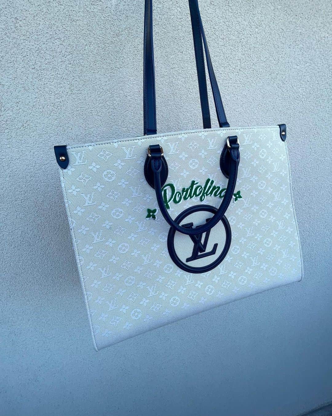 ベレン・ロドリゲスのインスタグラム：「Le Borse sono sempre gradite 🫶🏻🫶🏻🫶🏻🫶🏻 Tks @louisvuitton」