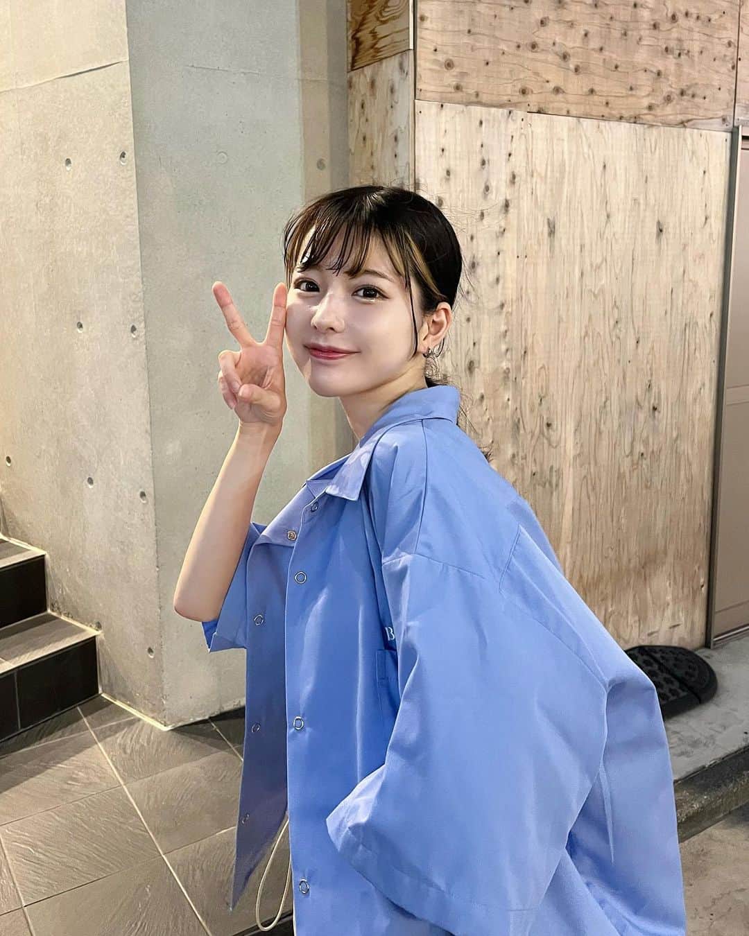 sarimaru(国木田さりまる)のインスタグラム：「仕事終わりでご機嫌✌︎ お友達のとっても可愛いー服褒められた☺︎💙」
