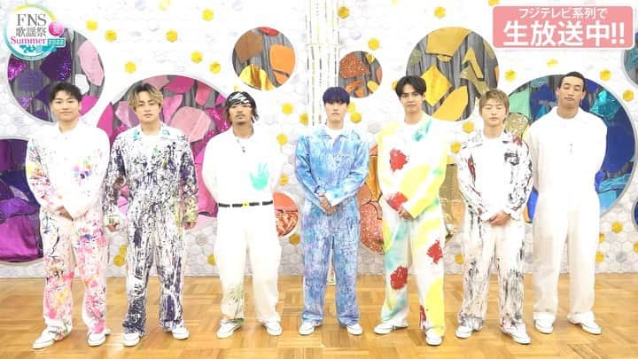 フジテレビ「FNS歌謡祭」のインスタグラム：「. 🔥 #FNS歌謡祭夏 🔥  このあとは #GENERATIONS from EXILE TRIBE の皆さん！  このあとよる10時から放送の ドラマ「 #テッパチ！ 」の主題歌 #チカラノカギリ を披露していただきます💪🏻🎙  自分たちでペイントした衣装にも注目🎨🖌  #メンディー さんの衣装だけ真っ白…!?👀」