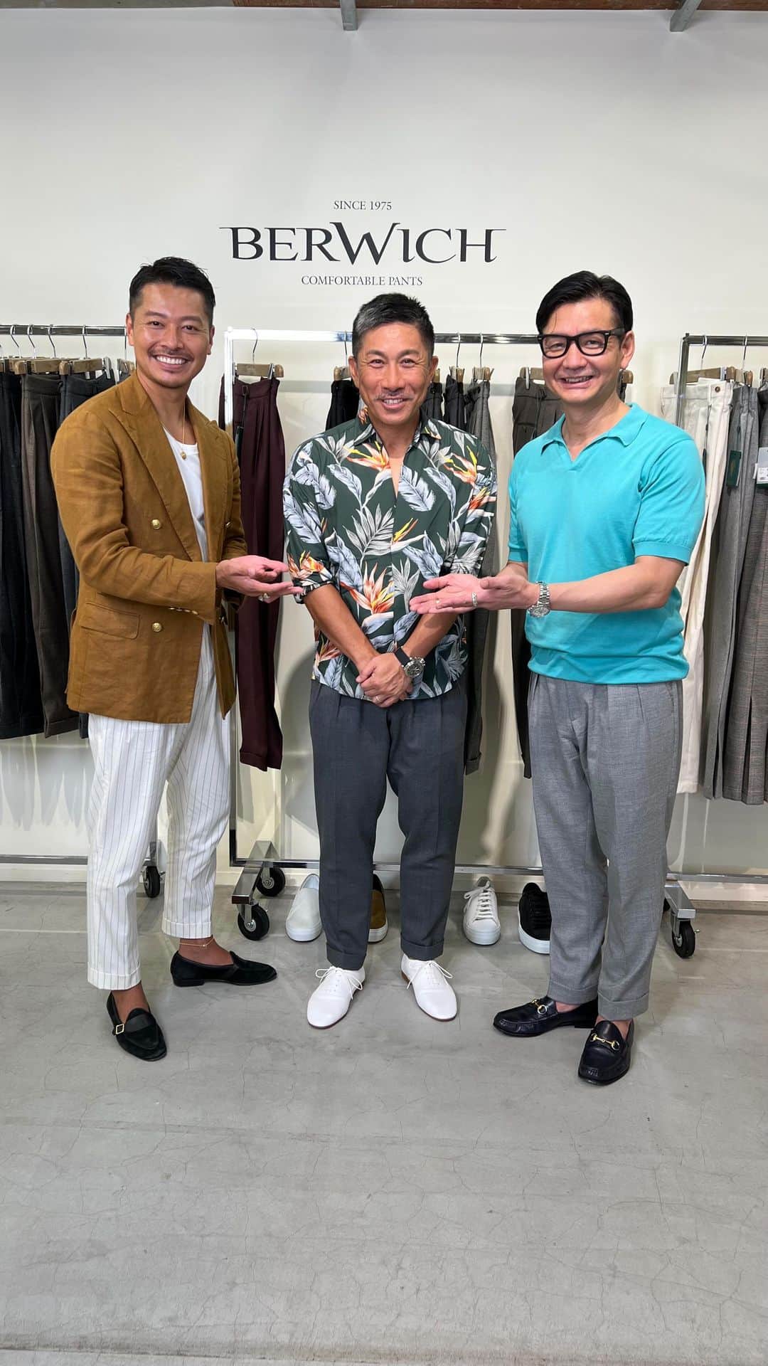 高田朋佳のインスタグラム：「BERWICH SPECIAL LIVE with 前園さん!! #berwich #colonyclothing #前園真聖」