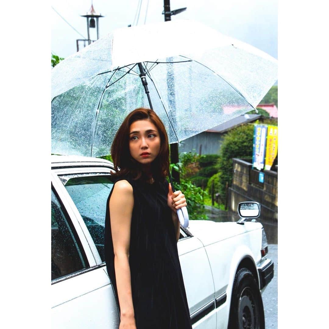 山谷花純のインスタグラム：「明日お知らせあるのだよ。  #櫻井圭佑 #山谷花純 #作品撮り #ポートレート #写真」